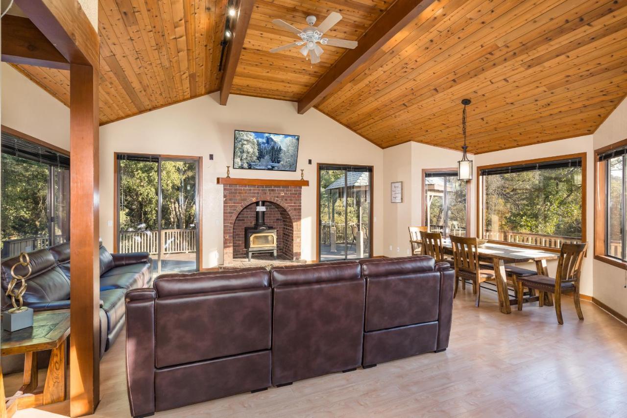 Casa Rio Yosemite -Waterfall Plus 9 Acres 奥克赫斯特 外观 照片